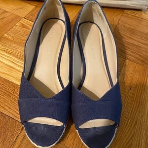 Cute Katie and Kelly espadrilles, platform-so 8.5